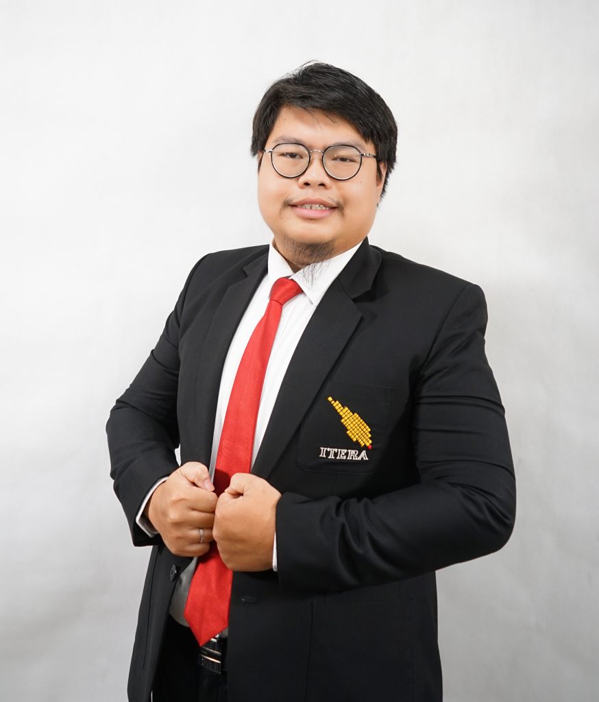 ITR4571-874x1024 Profil Pengajar dan Staff