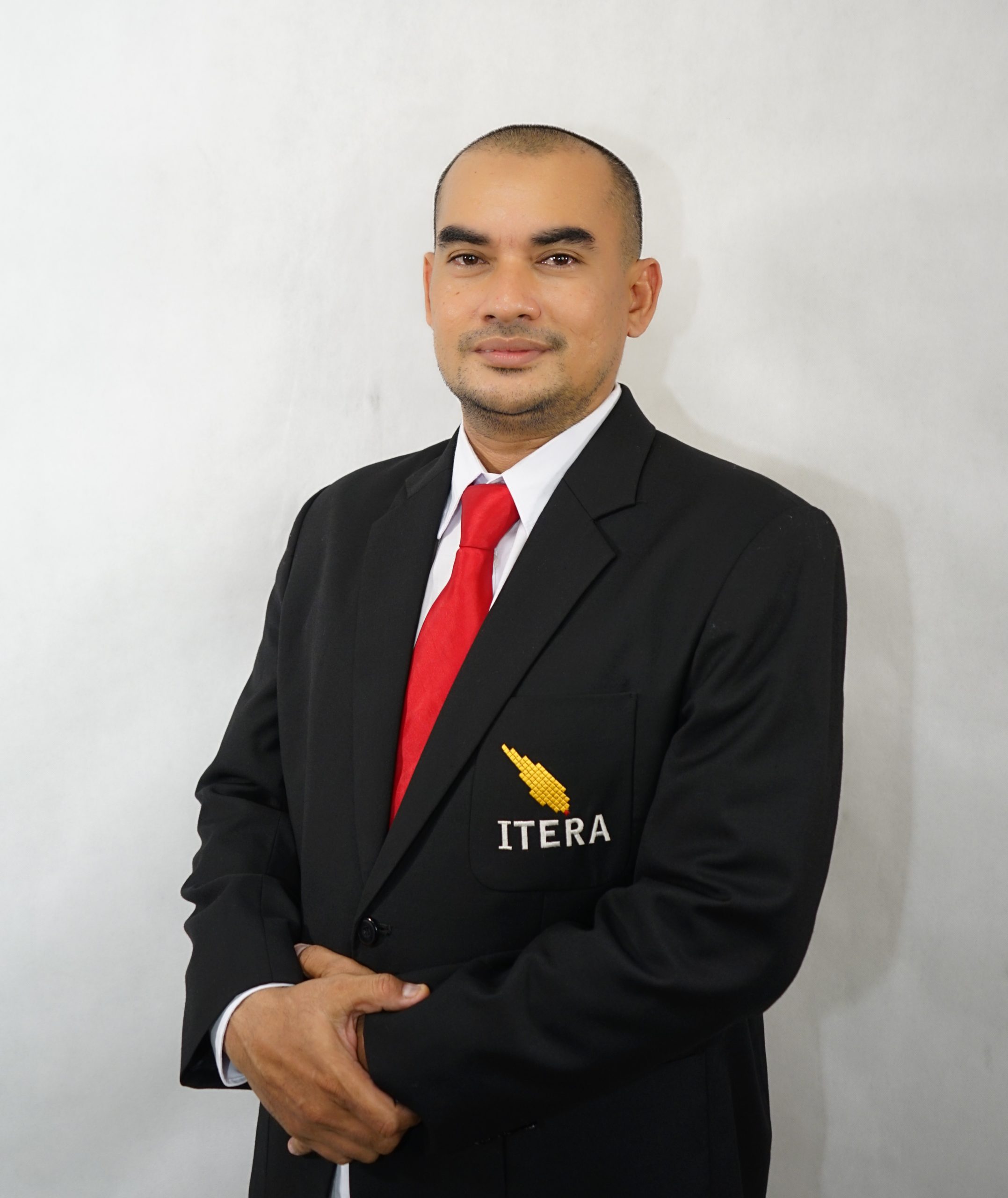 ITR4653-scaled Profil Pengajar dan Staff